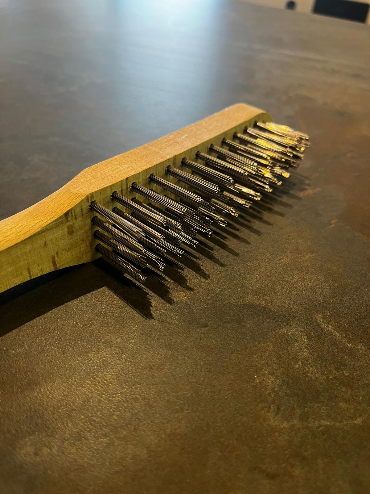 Wire Brush (With Handle)